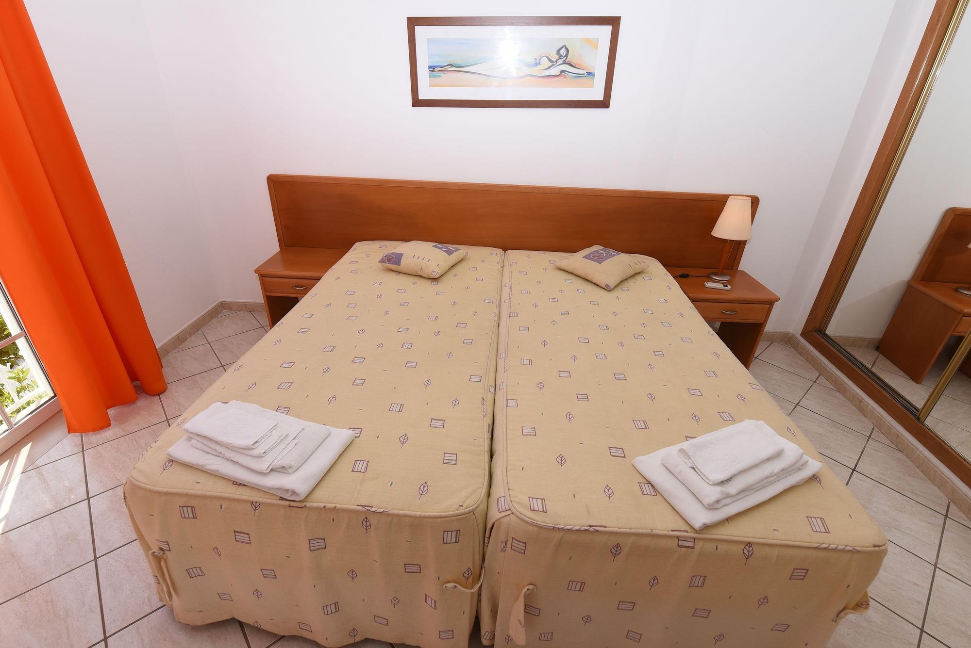 Aparthotel Alturamar Esterno foto